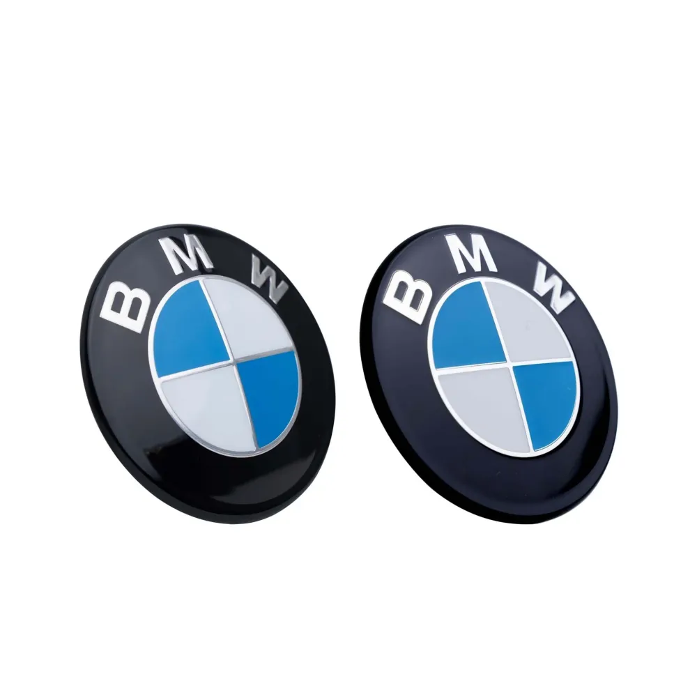 BMW M2 G87 czarne malowane oryginalne emblematy przednie i tylne BMW firmy FORM (2023+) FORM Industries