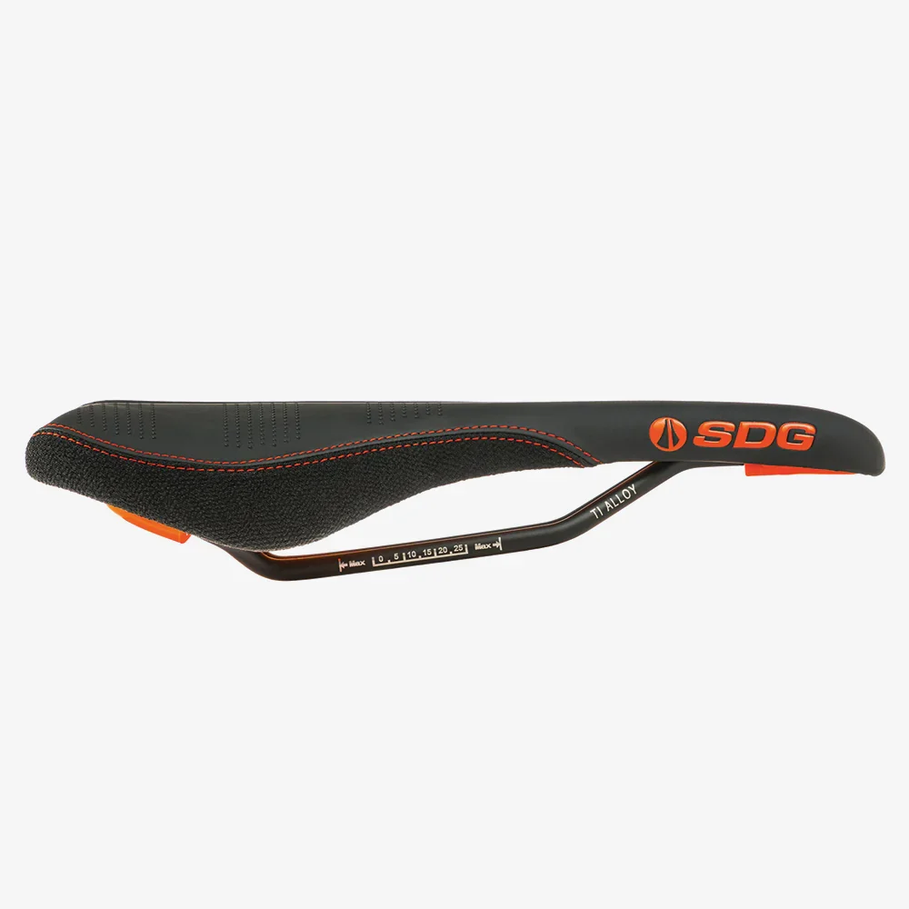 Siodełko SDG RADAR MTN Rails Titanium-Aluminium czarny/pomarańczowy