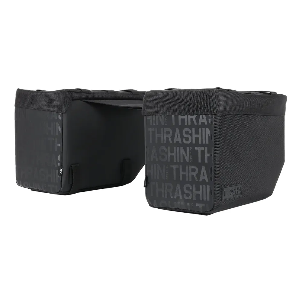 Thrashin Supply Essential Base 10L Zestaw toreb motocyklowych typu „throw-over”