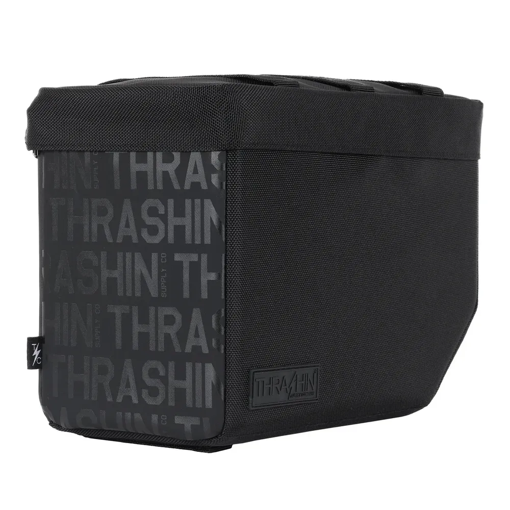 Thrashin Supply Essential Base 10L Zestaw toreb motocyklowych typu „throw-over”