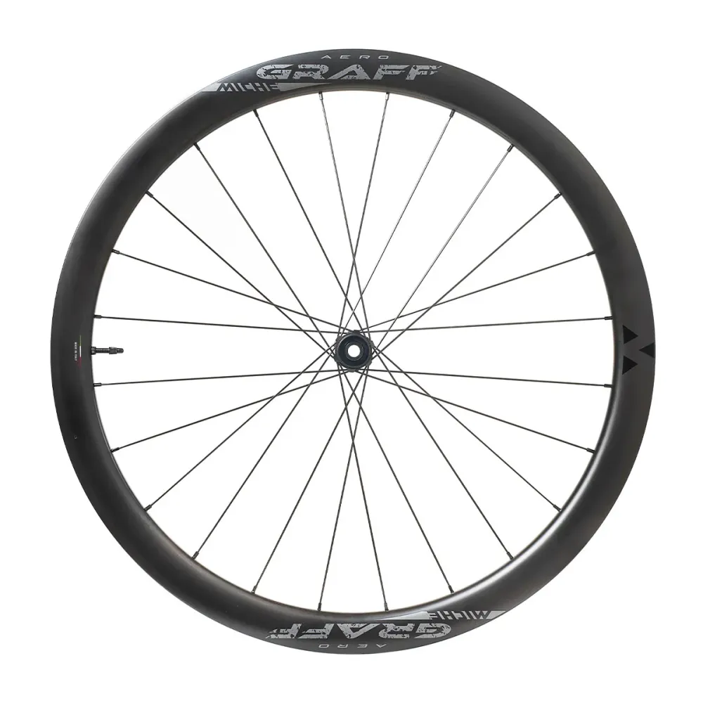 Para kół MICHE GRAFF AERO DISC przystosowanych do jazdy bezdętkowej (centralna blokada)